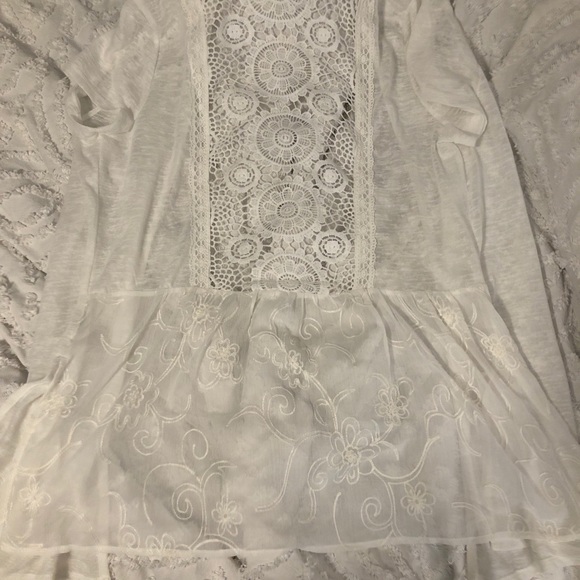 Peyton Primrose Cover Up - Picture 3 of 4